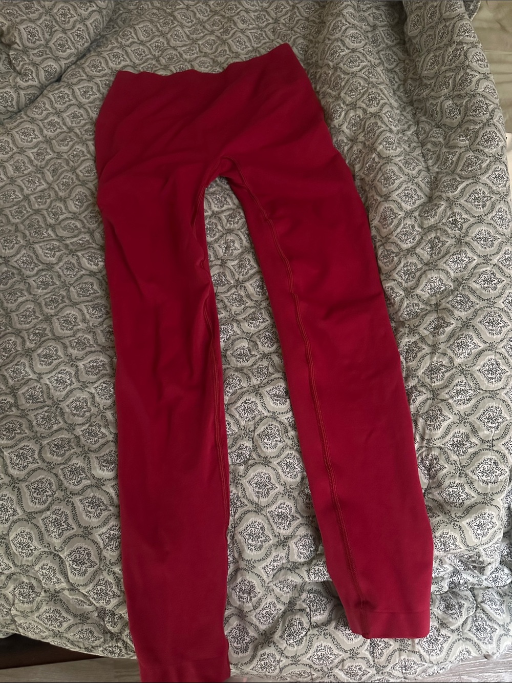 PUMP HIGH RISE LEGGING SCARLET - ONLY WORN ONCE